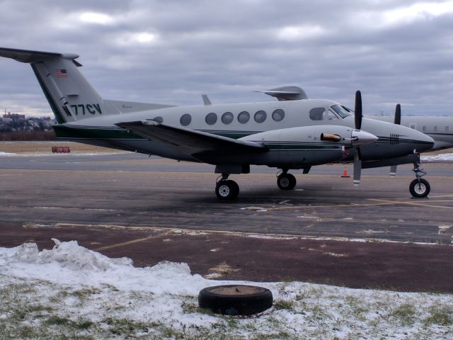 Beechcraft Super King Air 200 (N77CV)