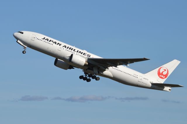 Boeing 777-200 (JA007D) - 2018-10-19