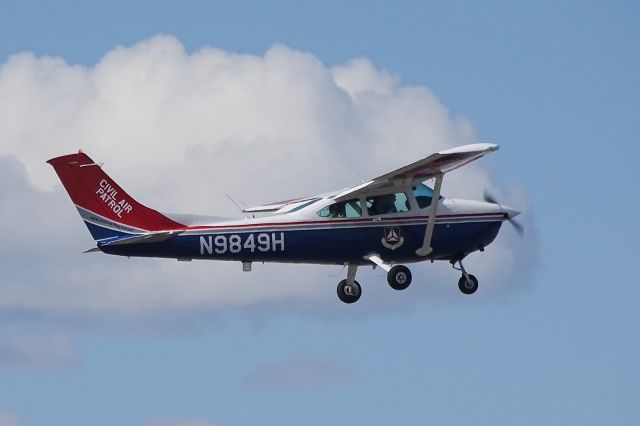 Cessna Skylane (N9849H)