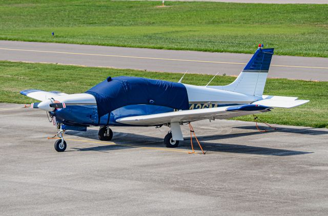 Piper Cherokee —