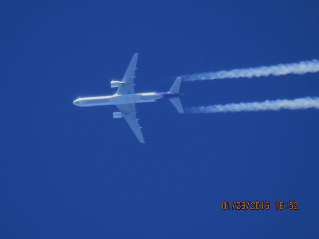 Boeing 757-200 (N785FD)