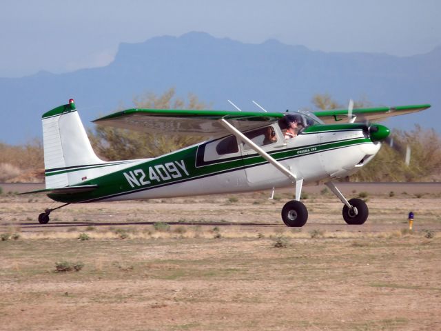 Cessna Skywagon 180 (N2409Y)