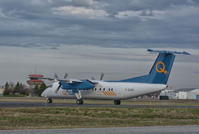 de Havilland Dash 8-300 (HYD500) - Visiting CYHU on 10-04-2021.