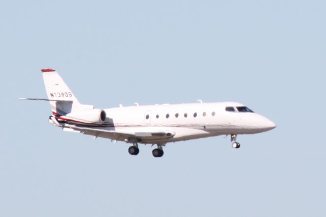 IAI Gulfstream G200 (N738QS) - Execjet Flight 738 (N738QS) on approach to Runway 6 at Southwest Florida International Airport following a flight from Key West International Airport