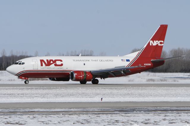 BOEING 737-300 (N360WA) - March 24, 2011 - arrived London from Shreveport 