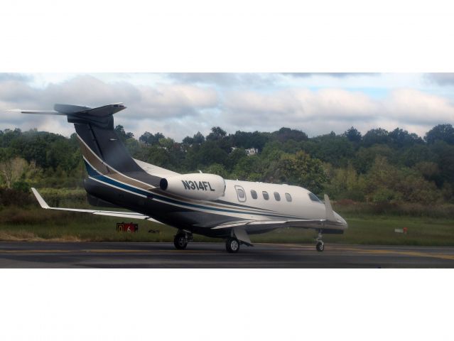 Embraer Phenom 300 (N314FL) - A powerful Phenom 100.