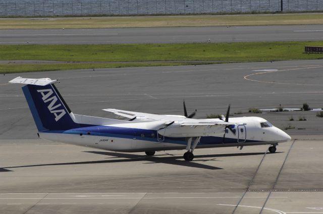 de Havilland Dash 8-200 (JA804K) - Taxing at Haneda Intl Airport on 2013/05/31