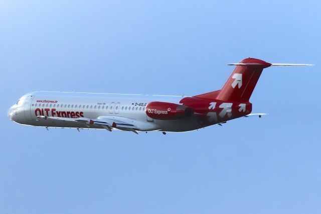 Fokker 100 (D-AOLG)