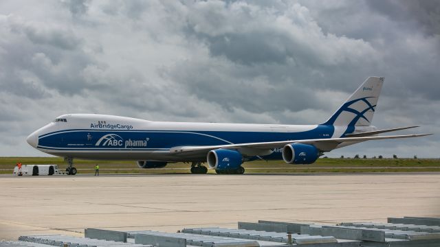 Boeing 747-200 (VQ-BFE)