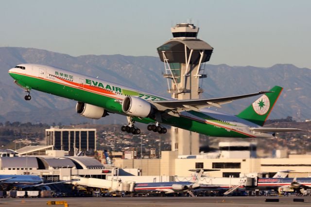 BOEING 777-300ER (B-16703) - Eva Air B-16703 in the '777-ER' scheme (FLT EVA11) climbing out from RWY 25R enroute to Taipei Chiang Kai Shek Int'l (RCTP) on a clear day in Los Angeles.