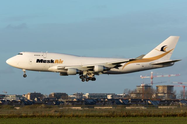 Boeing 747-200 (9H-MSK)