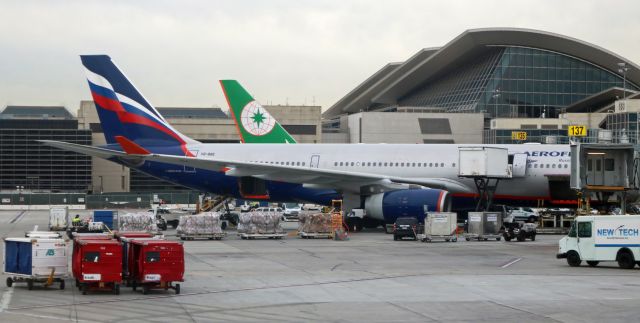 Airbus A330-300 (VQ-BBE)