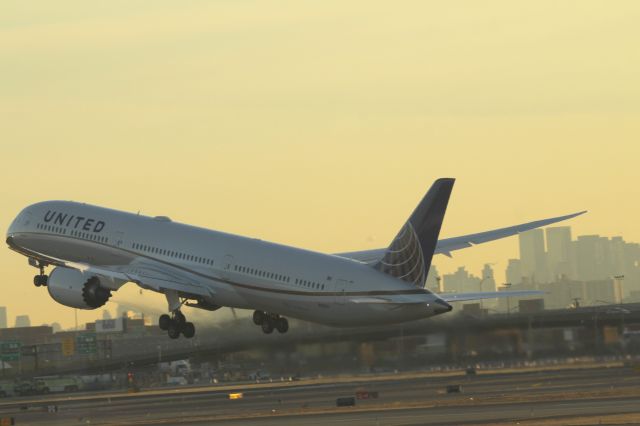 BOEING 787-10 Dreamliner (N12003) - First shot of this new airframe in Fligtaware