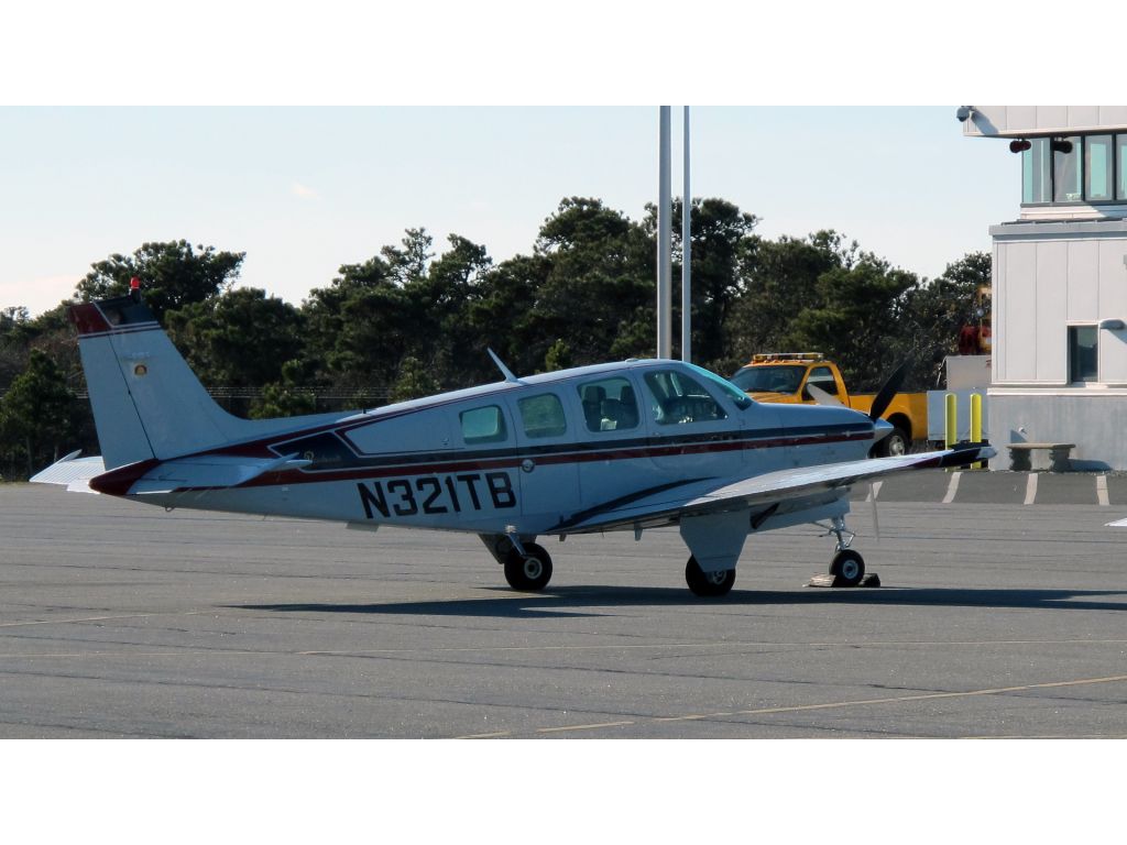 Beechcraft Bonanza (36) (N321TB) - A very nice Bonanza.