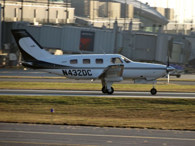 Piper Malibu Mirage (N432DC)
