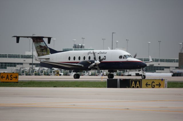 Beechcraft 1900 (N219GL)