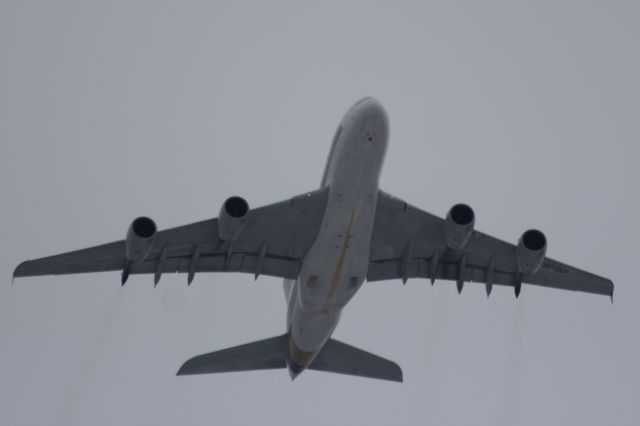 BOEING 777-200LR (9V-SKP) - Over Long Island, NY - Approach to Landing at JFK Runway 21L, A380