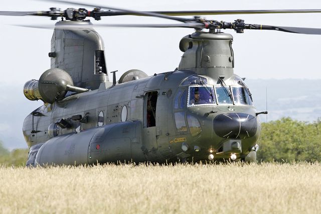 CSZ899 — - RAF Boeing Chinook HC3 ZH899 [cn.M-4478]At work.