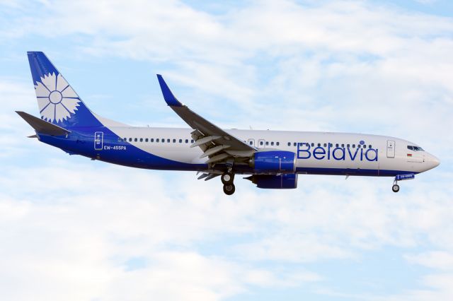 Boeing 737-800 (EW-455PA)