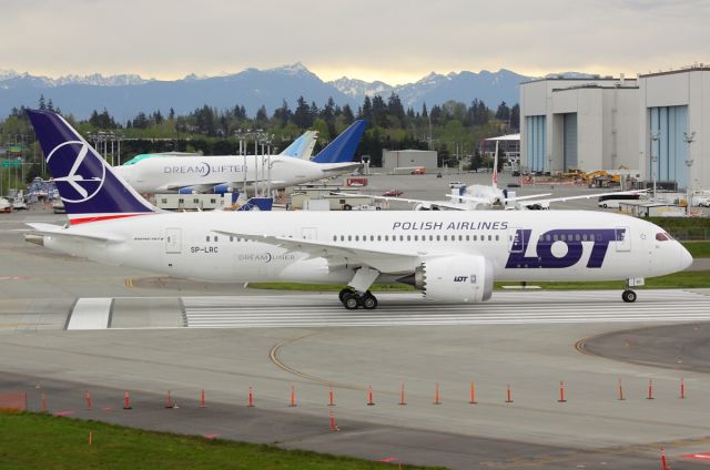 Boeing 787-8 (SP-LRC) - LOT Polish Airlines SP-LRC at Paine Field April 27, 2013.