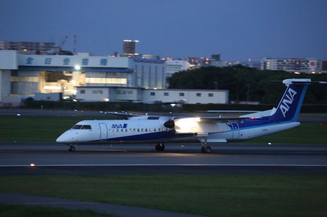 de Havilland Dash 8-400 (JA859A)