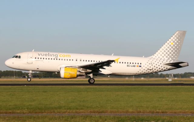 Airbus A320 (EC-LAB)