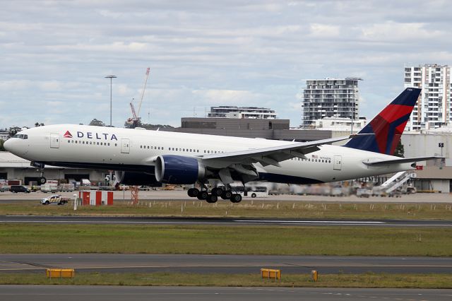 BOEING 777-200LR (N706DN) - on 26 November 2018