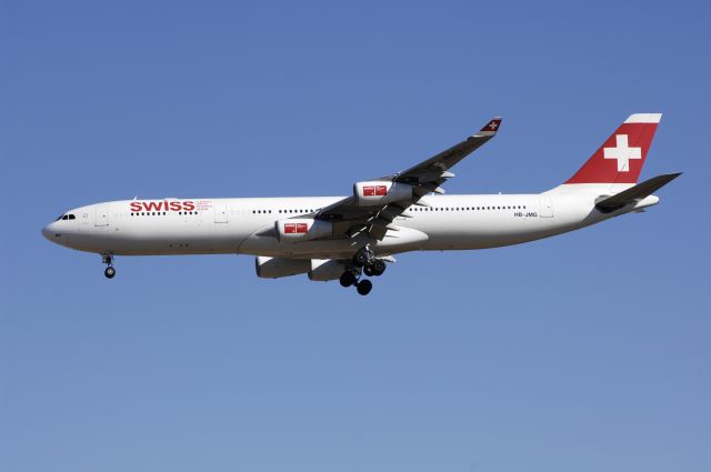 Airbus A340-300 (HB-JMG) - Final Approach to Narita Intl Airport Rwy34L on 2012/12/11