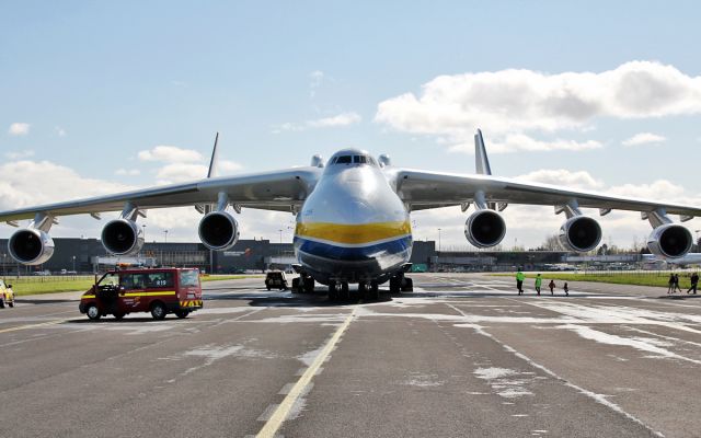 Antonov An-225 Mriya (UR-82060) - an-225 ur-82060 at shannon 12/4/15.