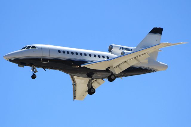 Dassault Falcon 900 (N900SX)