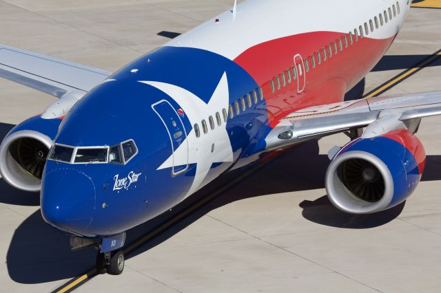 Boeing 737-700 (N931WN) - Lone Star One arriving to Dallas Love Field (please view in "full" for highest image quality)