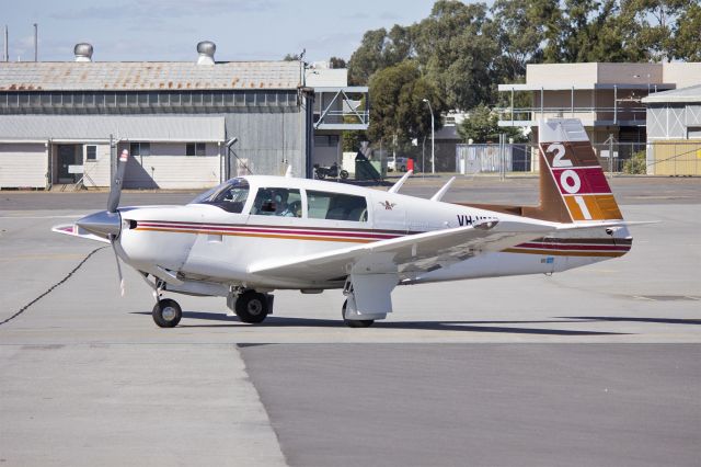 Mooney M-20 (VH-VMB) - Mooney M20J (VH-VMB) taxiing at Wagga Wagga Airport.