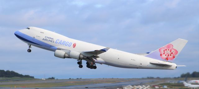 Boeing 747-400 (B-18721)