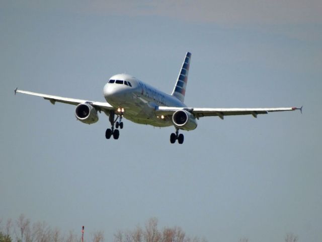 Airbus A319 (N809AW)