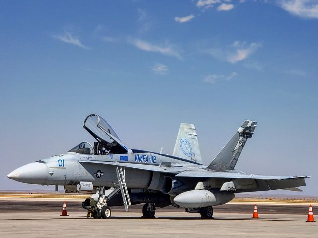 McDonnell Douglas FA-18 Hornet —