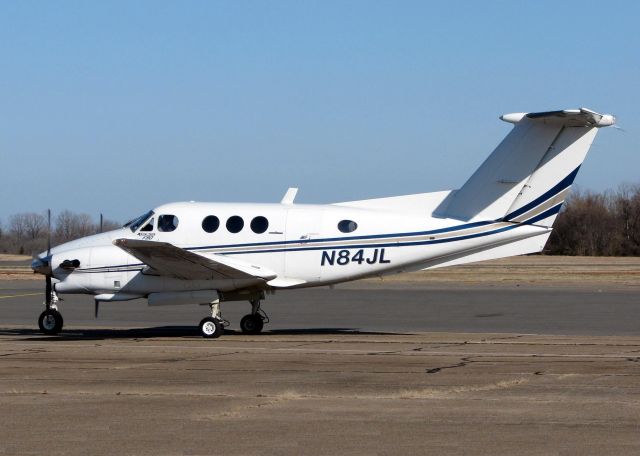 Beechcraft King Air F90 (N84JL) - At Downtown Shreveport.