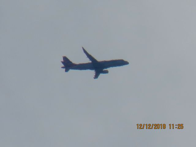 Embraer 175 (N249NN)