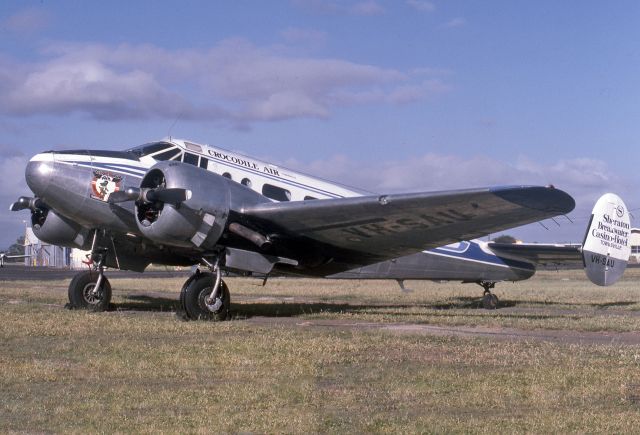 VH-SAU — - CROCODILE AIR - BEECH D18S - REG VH-SAU (CN A-499) - TOWNSVILLE INTERNATIONAL AIRPORT QUEENSLAND . AUSTRALIA - YBLT 13/11/1987 