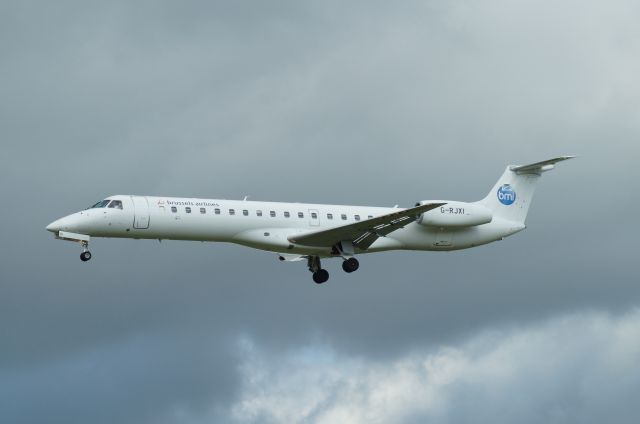 Embraer ERJ-145 (G-RJXI) - Operating for Brussels Airlines