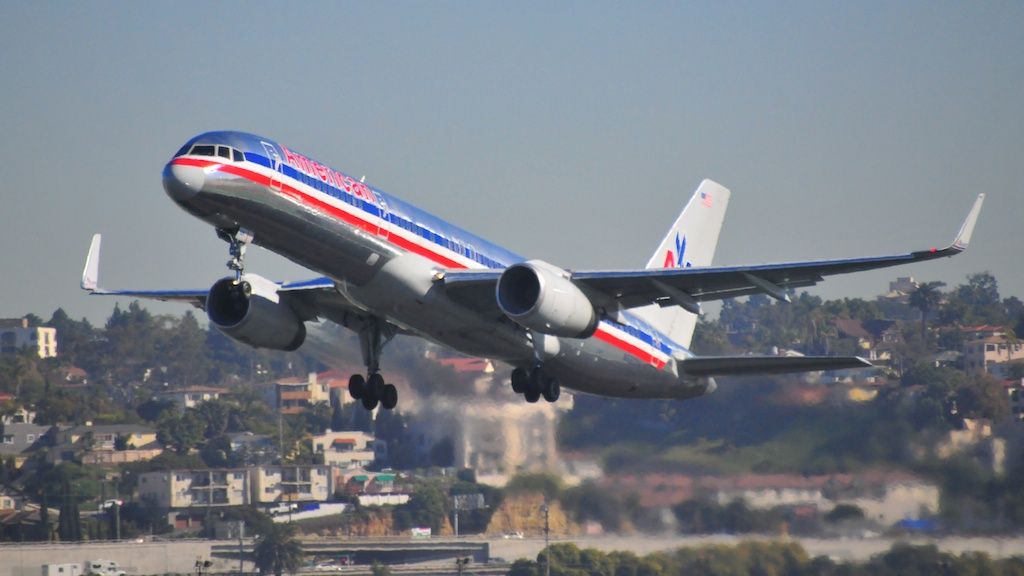 Boeing 757-200 — - Departing Runway 27 KSAN