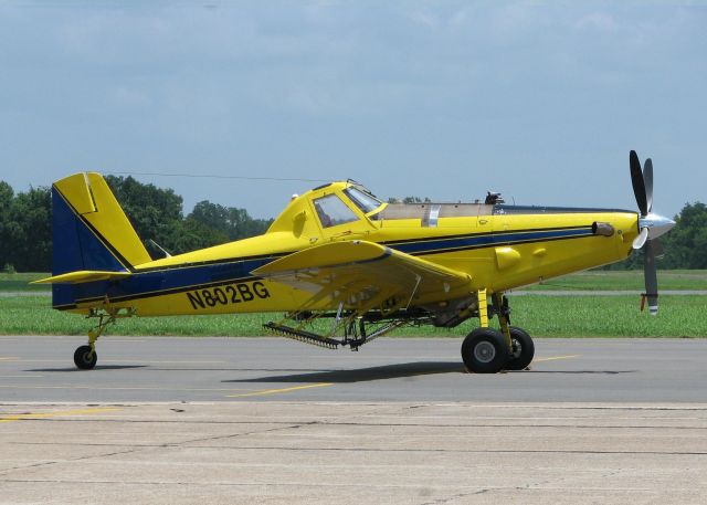 Air Tractor AT-802 (N802BG) - At Shreveport's Downtown Airport. Sadly this aircraft crashed in Nebraska resulting in the pilot being the sole fatality.