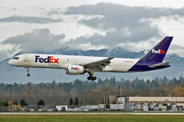 Boeing 757-200 (C-GMEP)