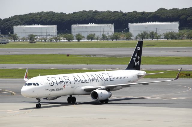 Airbus A321 (HL8071) - Taxing at Narita on 2017/07/10