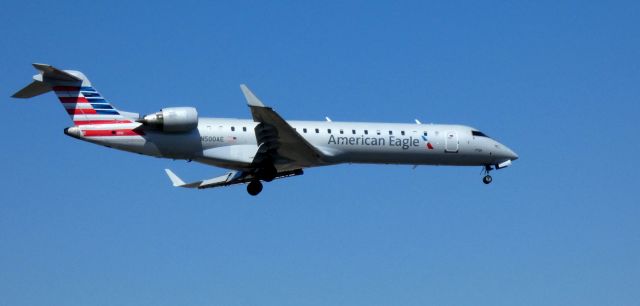 Canadair Regional Jet CRJ-700 (N500AE) - On final is this 2001 American Airlines Eagle Canadair Regional Jet 701ER in the Spring of 2021.