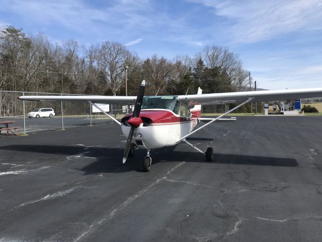 Cessna Skylane (N80543)