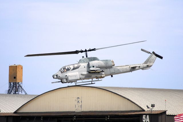 — — - AH-1W taking off at the Kansas City Air Show 2008.