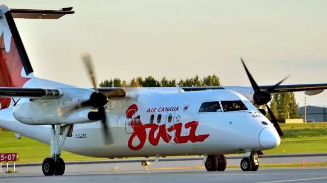 de Havilland Dash 8-100 (C-GCTC)