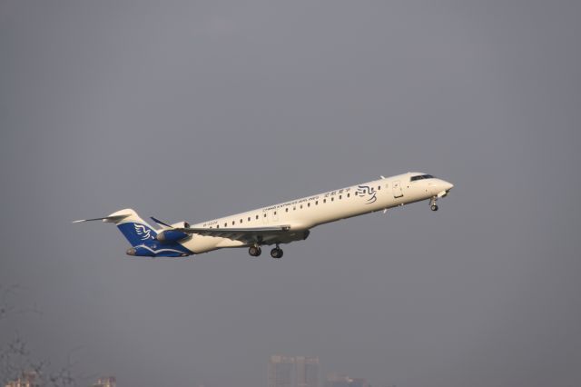 Canadair Regional Jet CRJ-900 (B-3228)