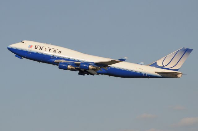 Boeing 747-400 (N182UA) - Seen at KIAD on 11/15/2008.