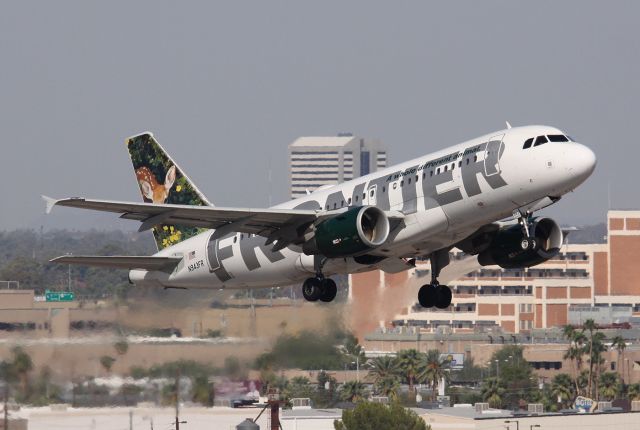 Airbus A319 (N934FR)